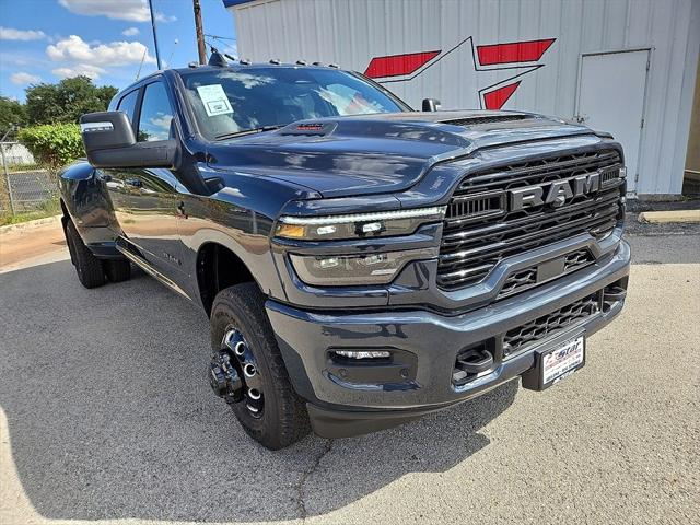 2025 RAM Ram 3500 RAM 3500 LARAMIE MEGA CAB 4X4 64 BOX
