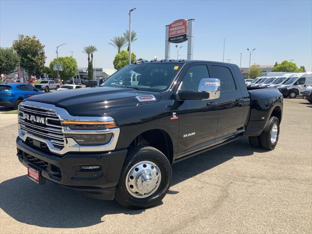 2025 RAM Ram 3500 RAM 3500 LARAMIE MEGA CAB 4X4 64 BOX