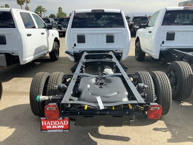 2025 RAM Ram 3500 Chassis Cab RAM 3500 TRADESMAN CHASSIS REGULAR CAB 4X4 84 CA 2025 RAM Ram 3500 Chassis Cab RAM 3500 TRADESMAN CHASSIS REGULAR CAB 4X4 84 CA