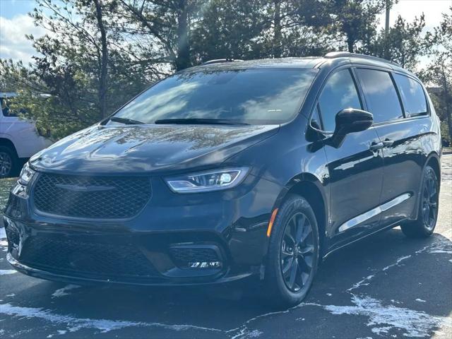 2025 Chrysler Pacifica PACIFICA SELECT