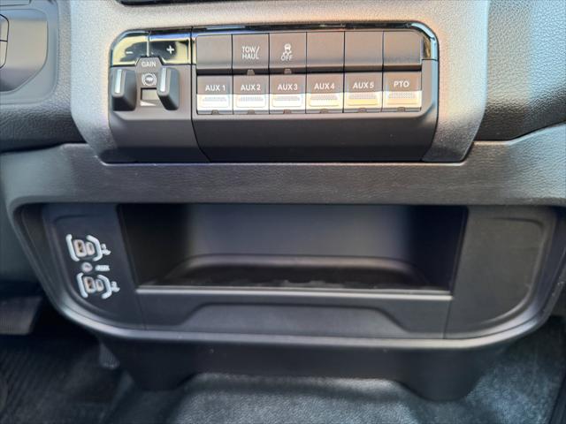 2025 Ram 5500 Tradesman/Big Horn