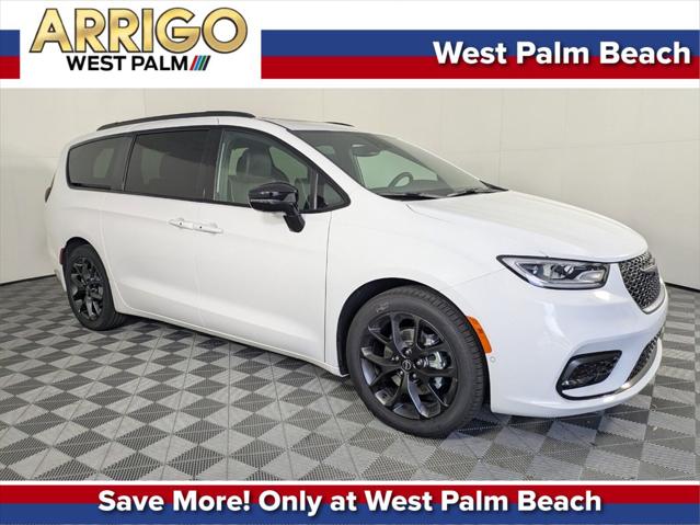 2025 Chrysler Pacifica PACIFICA LIMITED