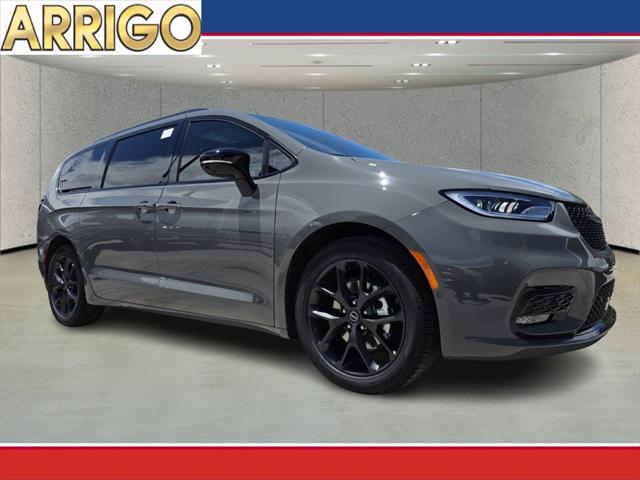 2025 Chrysler Pacifica PACIFICA LIMITED