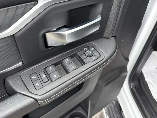 2025 Ram 2500 Big Horn Crew Cab 4x2 8 Box