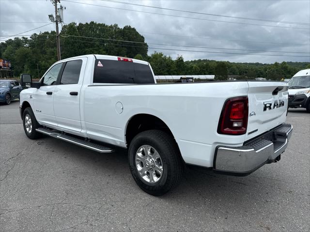 2025 Ram 2500 Big Horn Crew Cab 4x2 8 Box