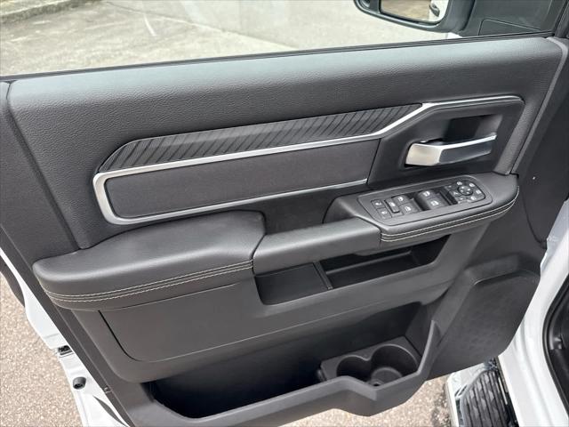 2025 Ram 2500 Big Horn Crew Cab 4x2 8 Box