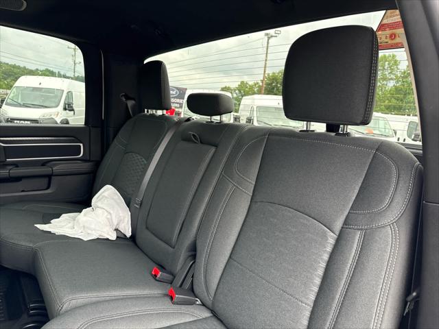 2025 Ram 2500 Big Horn Crew Cab 4x2 8 Box