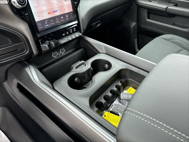 2025 Ram 2500 Big Horn Crew Cab 4x2 8 Box