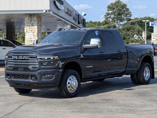 2025 RAM Ram 3500 RAM 3500 LARAMIE MEGA CAB 4X4 64 BOX