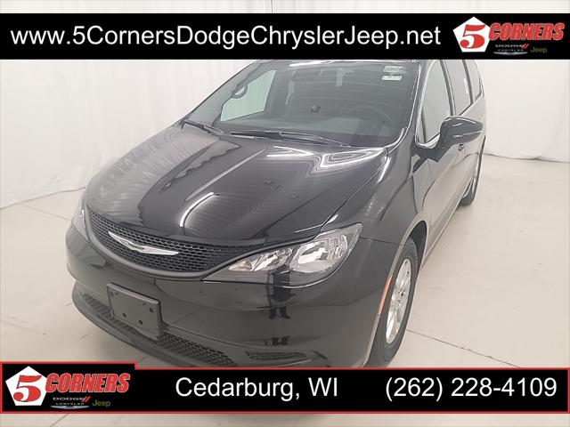 2025 Chrysler Voyager VOYAGER LX
