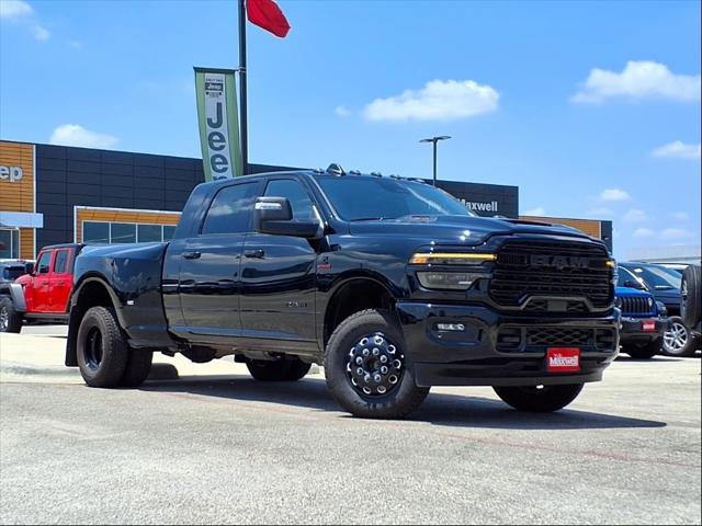 2025 RAM Ram 3500 RAM 3500 LARAMIE MEGA CAB 4X4 64 BOX