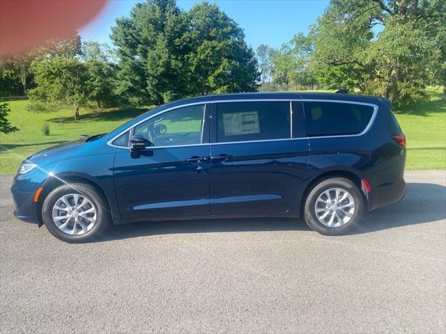 2025 Chrysler Pacifica PACIFICA SELECT AWD