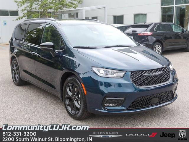 2025 Chrysler Pacifica PACIFICA LIMITED