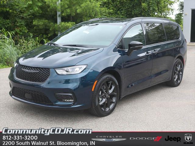 2025 Chrysler Pacifica PACIFICA LIMITED