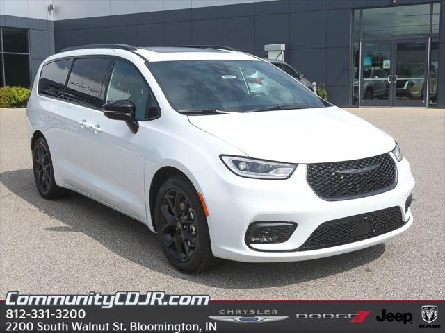 2025 Chrysler Pacifica PACIFICA LIMITED