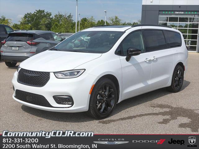 2025 Chrysler Pacifica PACIFICA LIMITED