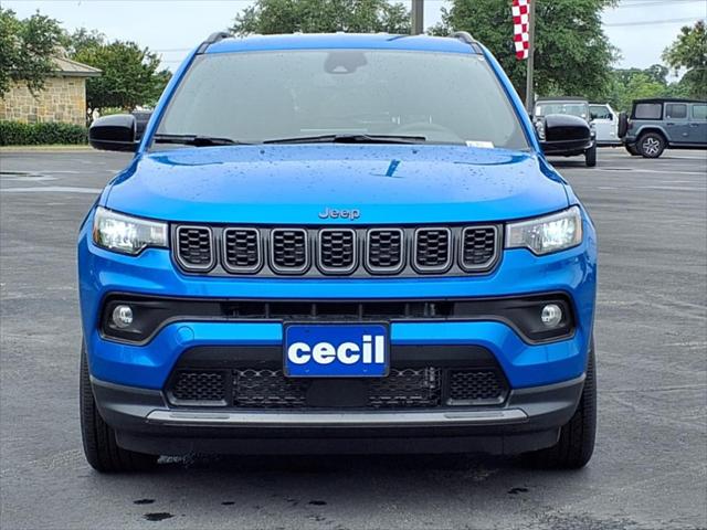 2025 Jeep Compass COMPASS LATITUDE 4X4