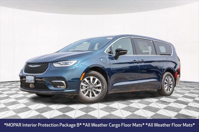 2025 Chrysler Pacifica Hybrid PACIFICA PLUG-IN HYBRID SELECT