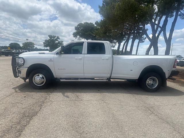 2022 RAM 3500 Tradesman Crew Cab 4x4 8 Box