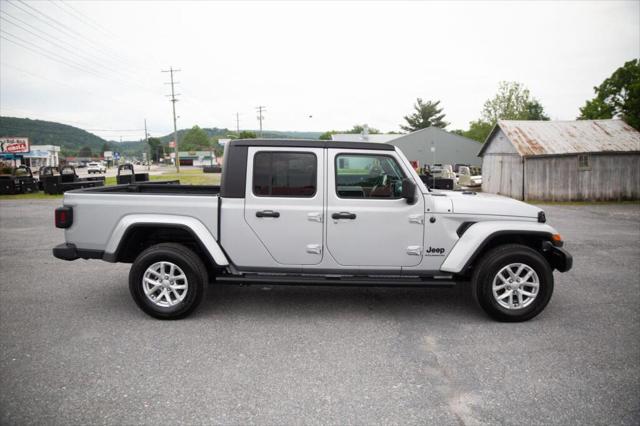 2023 Jeep Gladiator Sport S 4x4