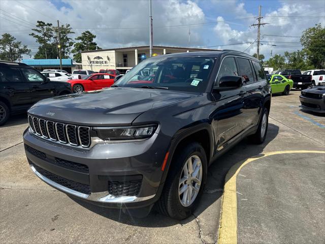 2022 Jeep Grand Cherokee L Laredo 4x2