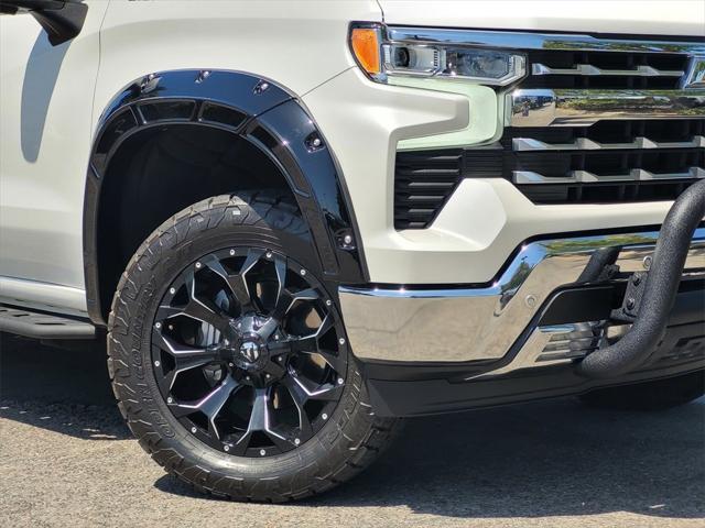 2022 Chevrolet Silverado 1500 4WD Crew Cab Short Bed LTZ