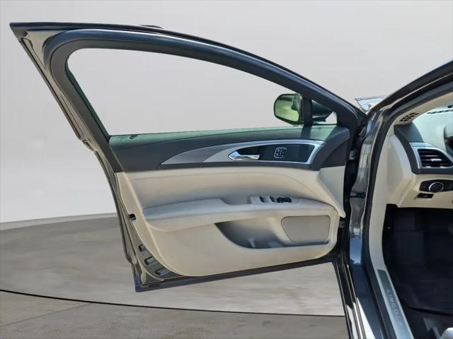 2020 Lincoln MKZ Standard