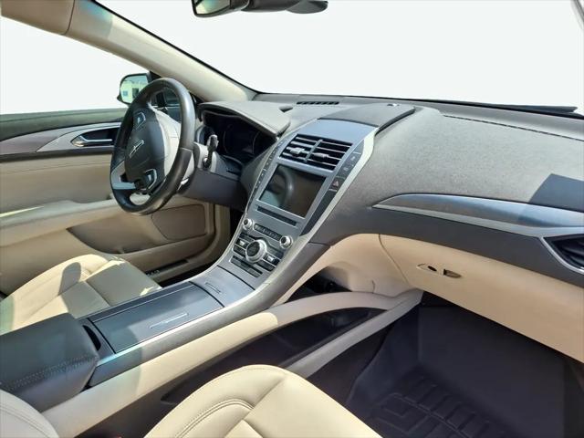 2020 Lincoln MKZ Standard