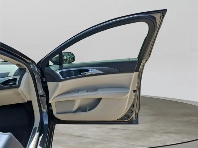 2020 Lincoln MKZ Standard