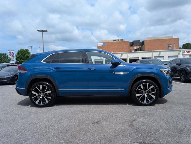 2025 Volkswagen Atlas Cross Sport 2.0T SEL Premium R-Line