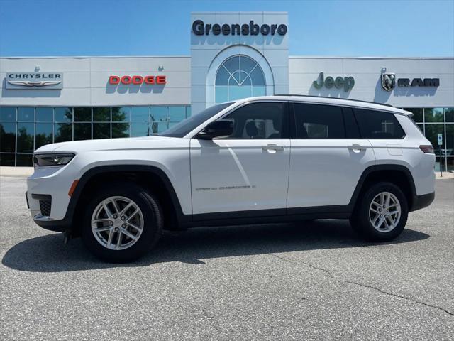 2022 Jeep Grand Cherokee L Laredo 4x4