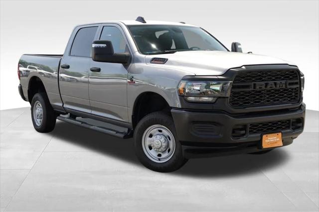 2024 RAM 2500 Tradesman Crew Cab 4x4 64 Box