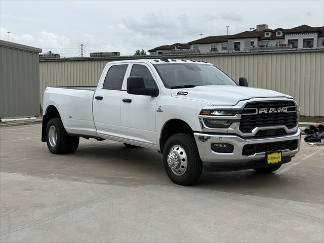 2025 RAM Ram 3500 RAM 3500 TRADESMAN CREW CAB 4X4 8 BOX
