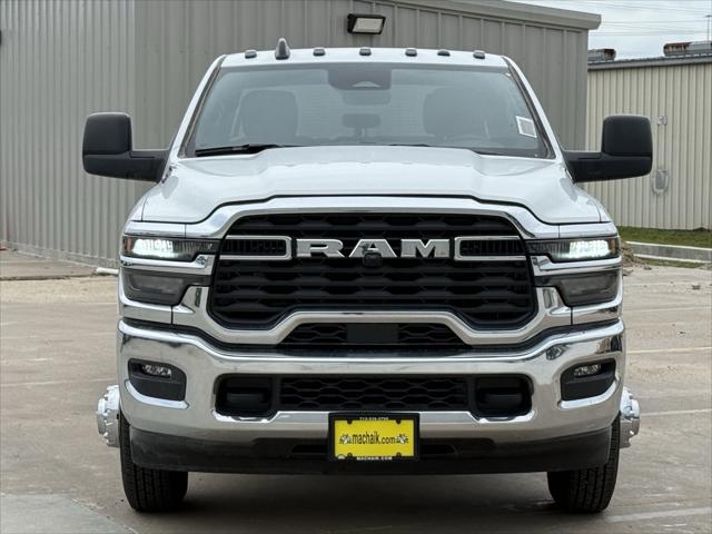 2025 RAM Ram 3500 RAM 3500 TRADESMAN CREW CAB 4X4 8 BOX