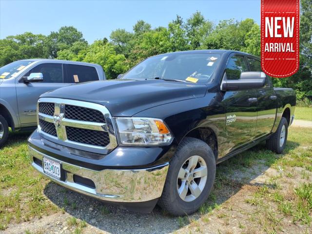 2023 RAM 1500 Classic SLT Crew Cab 4x4 57 Box