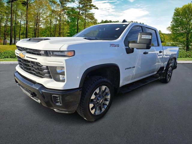 2024 Chevrolet Silverado 2500HD 4WD Crew Cab Standard Bed Custom
