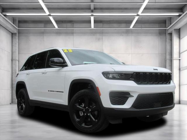 2023 Jeep Grand Cherokee Altitude 4x4