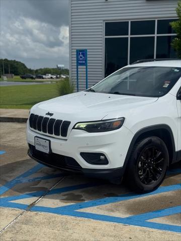 2023 Jeep Cherokee Altitude Lux 4x4