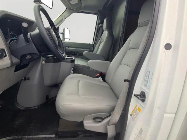 2026 Ford E-450 Cutaway E-Series Cutaway