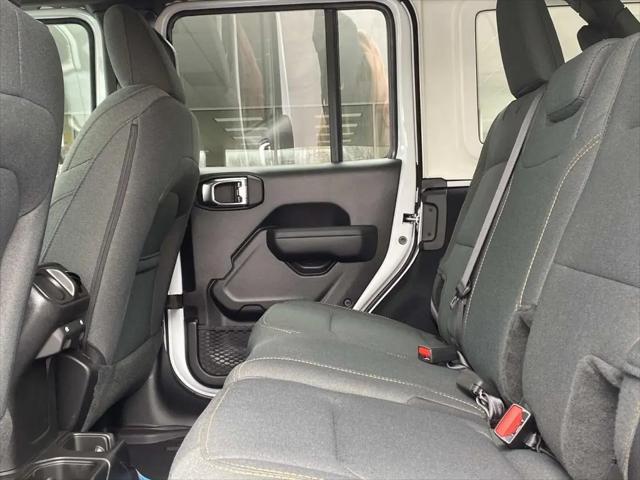 2025 Jeep Wrangler 4-Door Summit 4x4