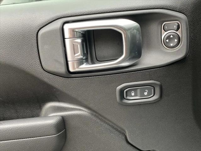 2025 Jeep Wrangler 4-Door Summit 4x4