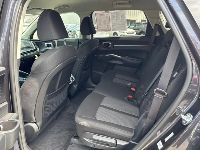 2025 Kia Sorento LX