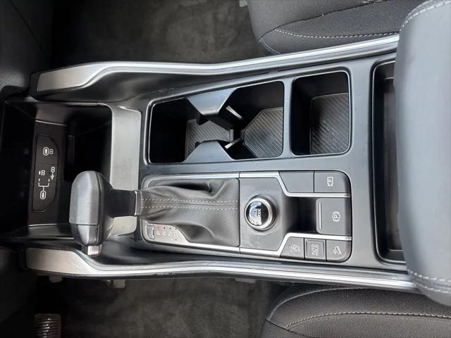 2025 Kia Sorento LX