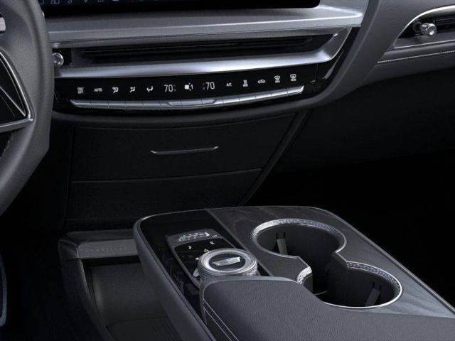 2026 Cadillac iQ V-Series w/1SM