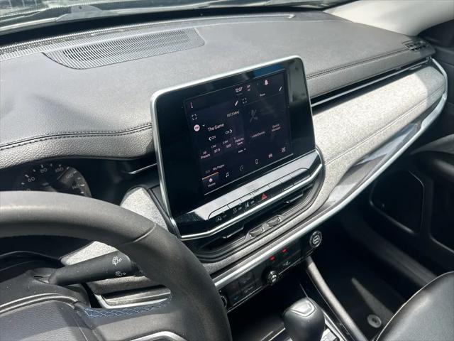 2022 Jeep Compass Latitude FWD