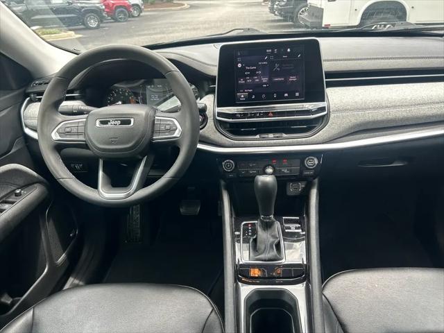 2022 Jeep Compass Latitude FWD