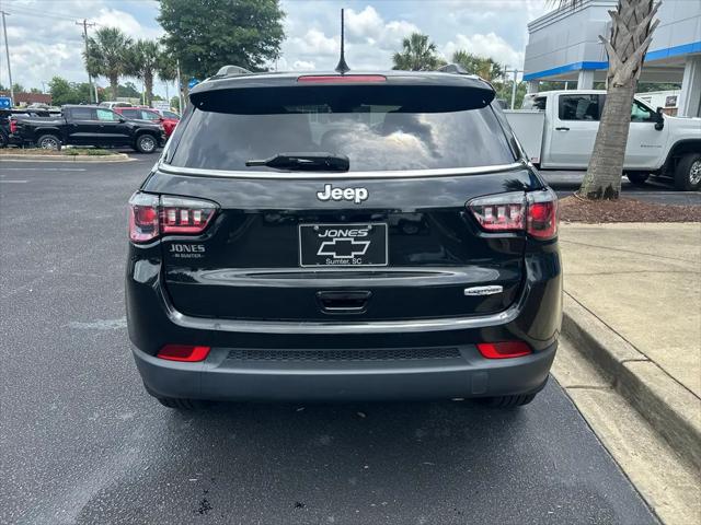 2022 Jeep Compass Latitude FWD