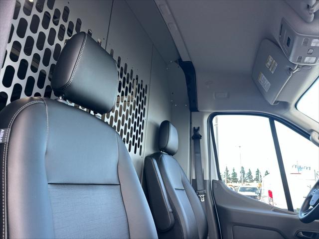 2025 Ford Transit Cargo Van Base