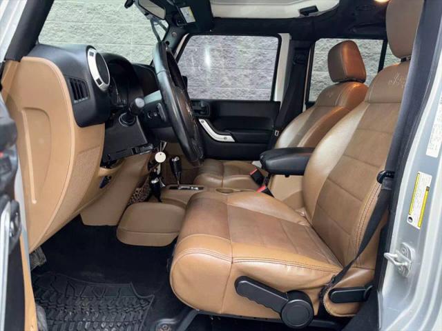 2012 Jeep Wrangler Unlimited Sahara