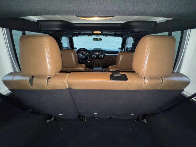 2012 Jeep Wrangler Unlimited Sahara